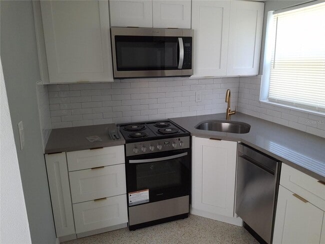 Photo - 11355 3rd St E Unidad 1