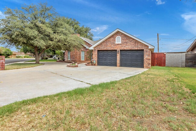 Photo - 6515 Amber Dr