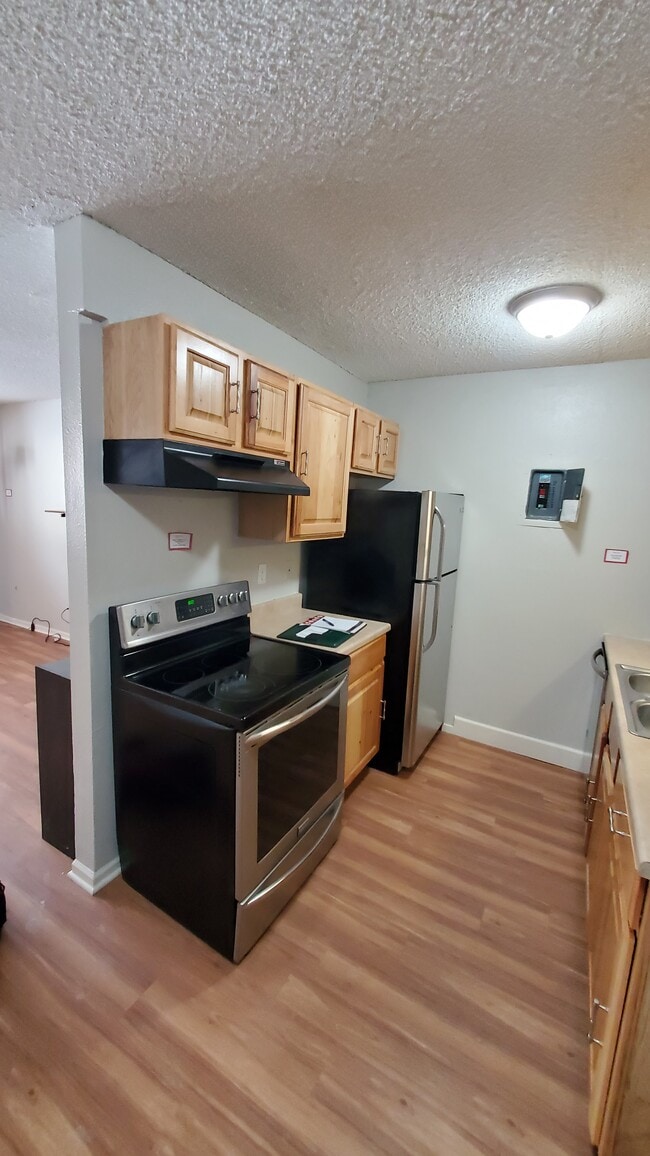 Building Photo - 10211 Ura Ln Unit 9-106