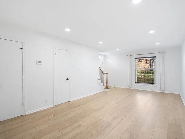 Photo - 5025 Hillsboro Pike