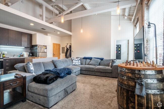 2BR, 1BA - 1,100SF - Living Room
