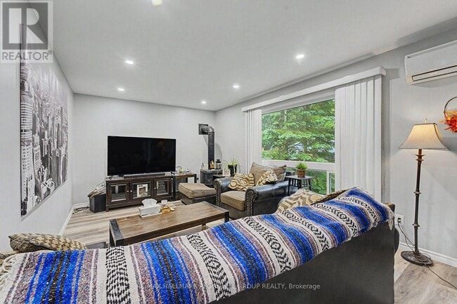 Photo - 63 Gunn St