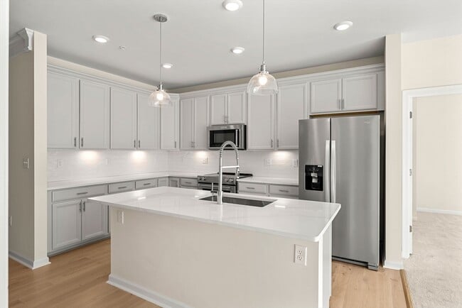 Photo - 2 Stratton Dr Unit 102