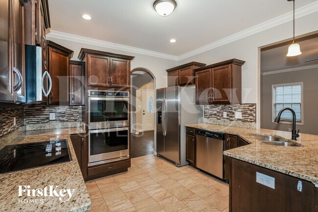 Photo - 1586 Raven Rd