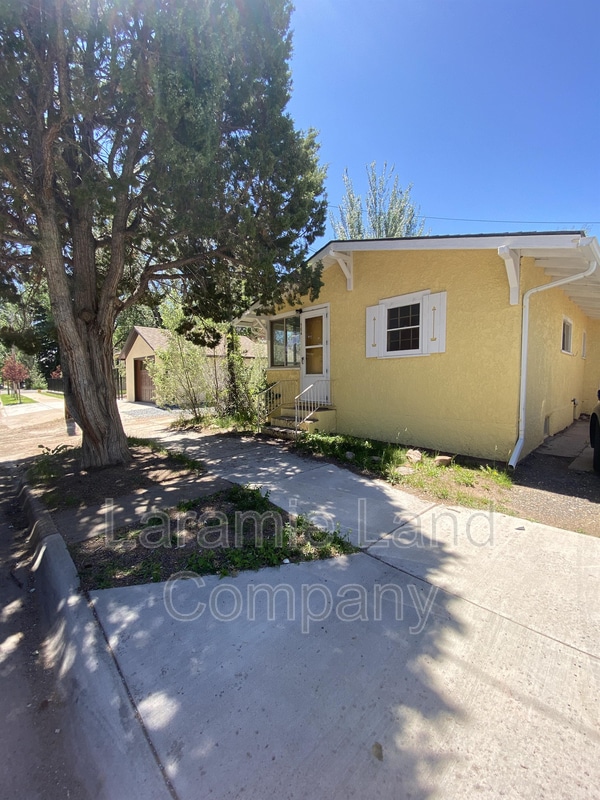 Building Photo - 506 S 16th St Rental