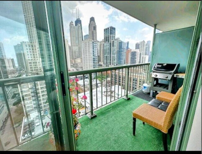 Photo - 111 W Maple St Unit 1401