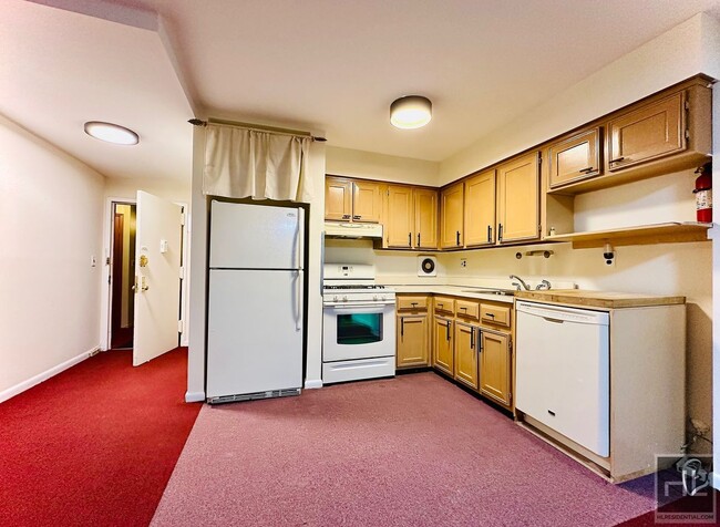 Building Photo - ELY AVENUE Rental