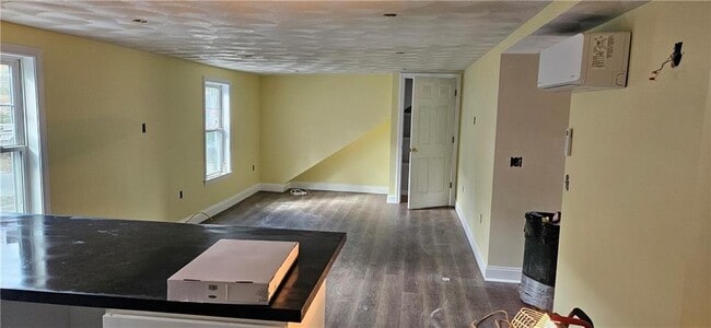 Photo - 292 Samuel Gorton Ave