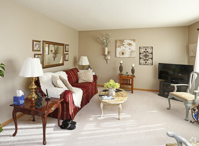 Sala de estar - Eastwood Village Senior Townhomes