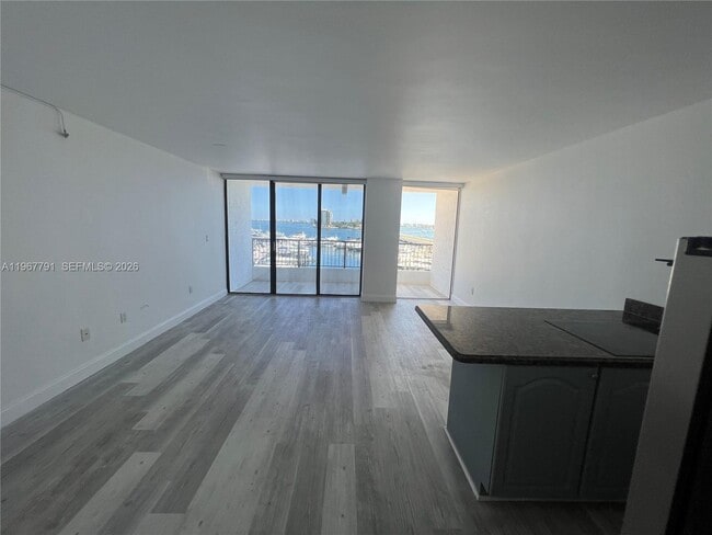 Photo - 555 NE 15th St Unit 409