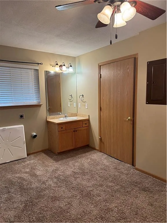 Photo - 502 Madison St