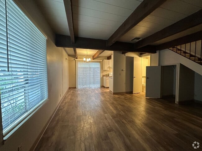 Building Photo - Coming Soon, Now Accepting a Wait! Spaciou... Unit 2714-08 Rental
