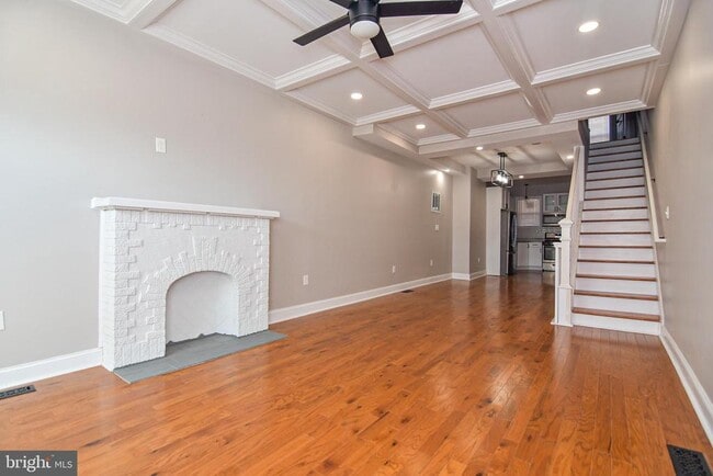 Building Photo - 2644 E Hoffman St Rental