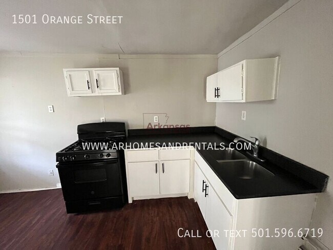 Photo - 1501 Orange Street-