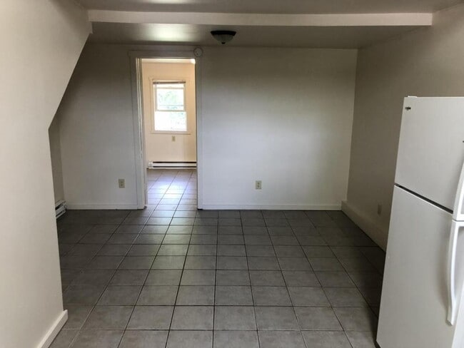 Photo - 609 Grove City Rd