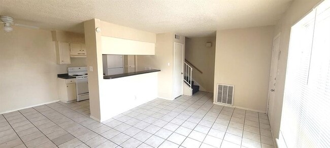 Photo - 5808 Wellington Dr