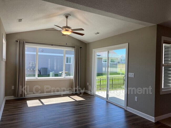 Photo - 2301 Redmond Ave