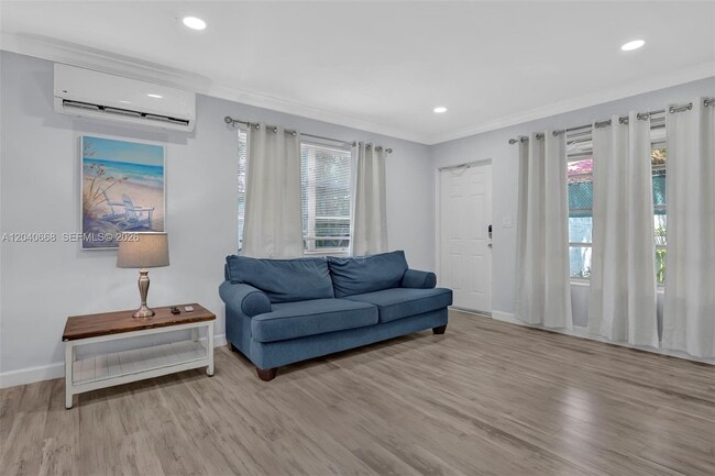 Photo - 1716 SW 11th Ct Unidad 3