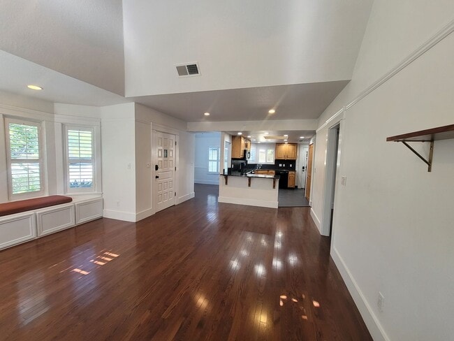 Photo - 437 Enslen Park Ct