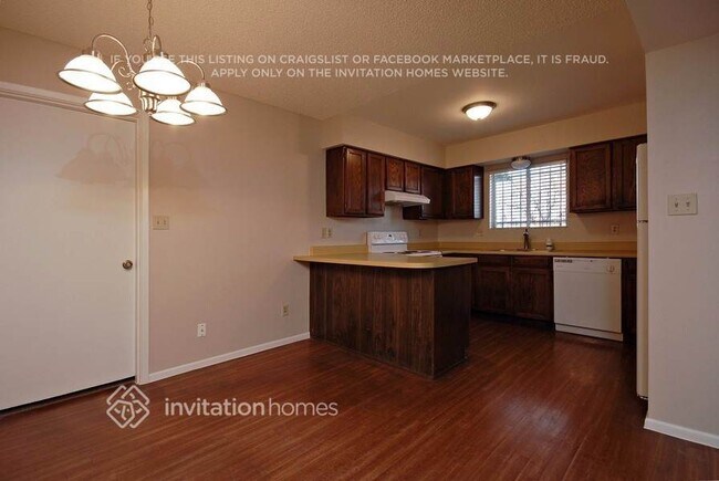 Photo - 757 S Vineyard