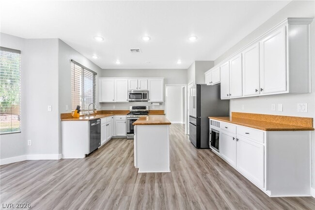 Photo - 9604 Windom Point Ave