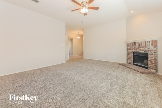 Photo - 2064 Fairview Dr