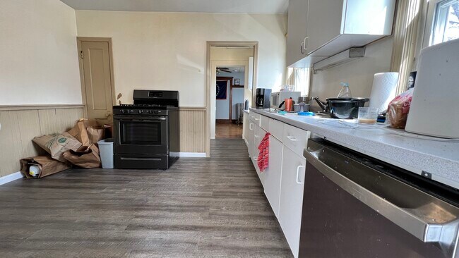 Photo - 2 High St Unit 1