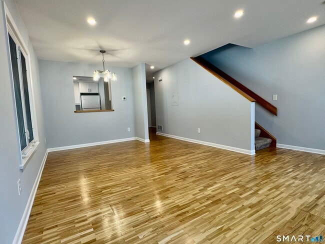 Photo - 115 Flax Hill Rd Unit 10