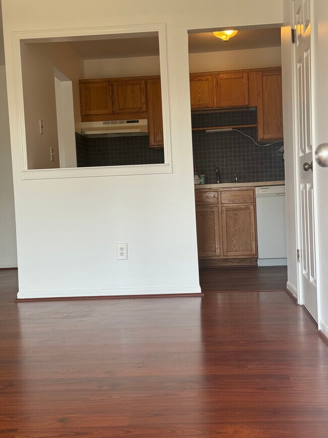 Photo - 809 Sunset Ln