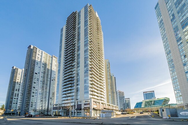 Building Photo - 13688 100 Av Unit 405