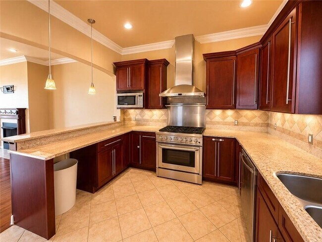 1500 Seminole Ave