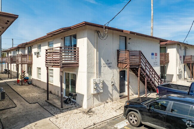 Annie Apartments