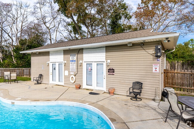 Leasing Office