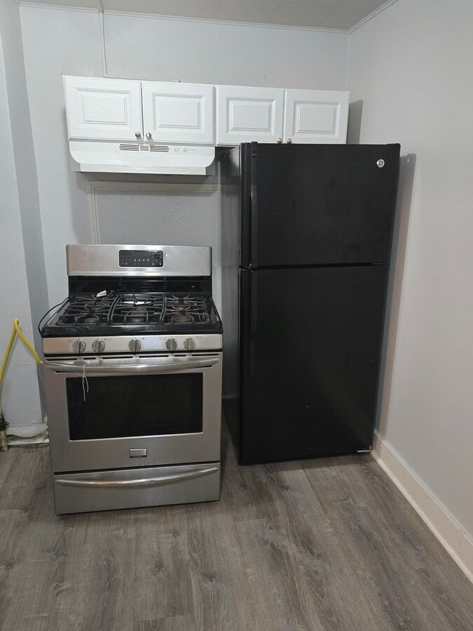 Photo - 2 Fulton Ave