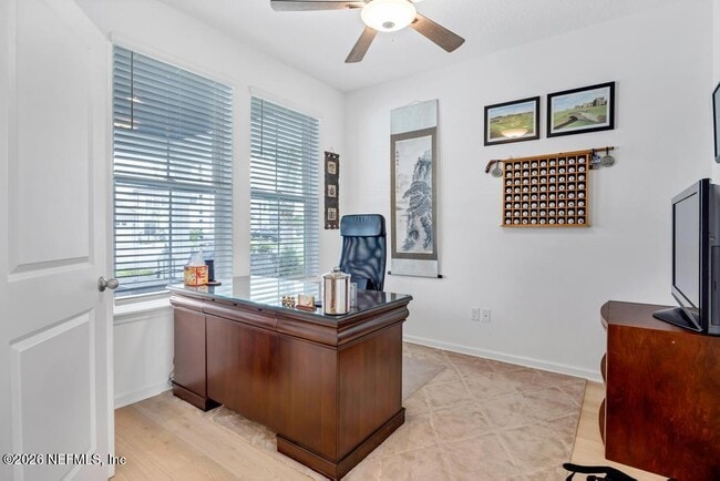 Photo - 221 Marquesa Cir