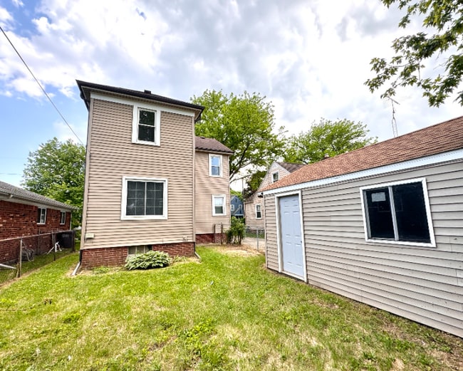 Photo - 930 Brinton Dr