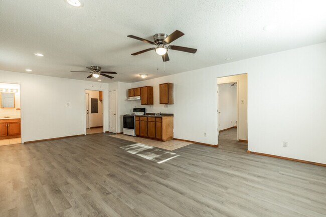 Photo - 140 County Rd 1604