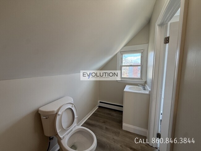 Photo - 228-230-230 Franklin Ave Unit FL3