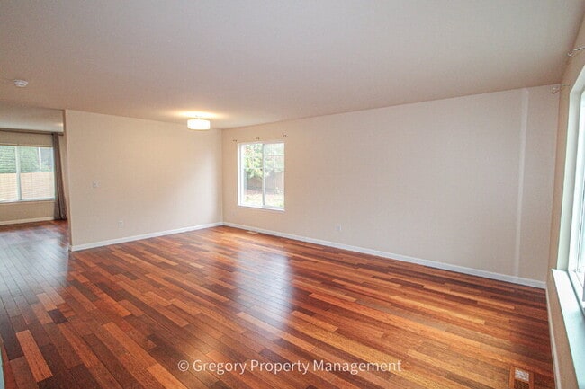 Photo - 4825 138th St SE
