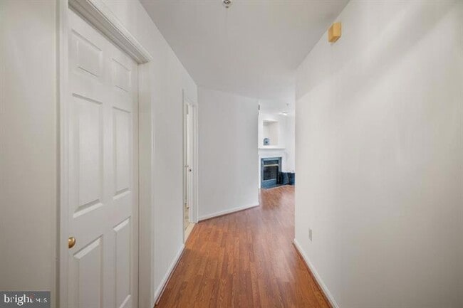 Photo - 9101 Gracious End Ct Unidad 104