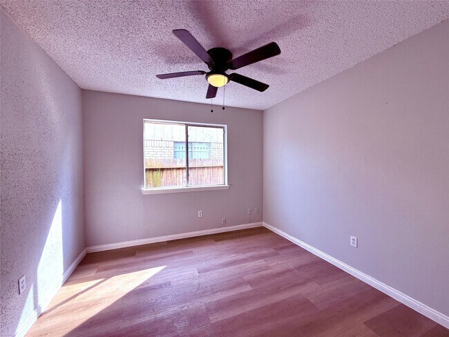 Photo - 12071 Plumbrook Dr