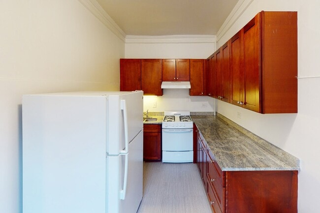 Photo - 5336-5338 S. Hyde Park Boulevard