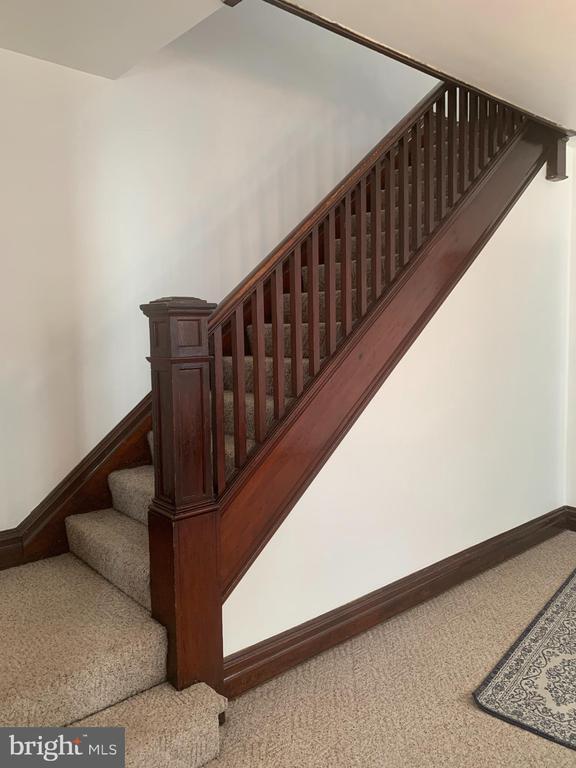 Photo - 305 W North St