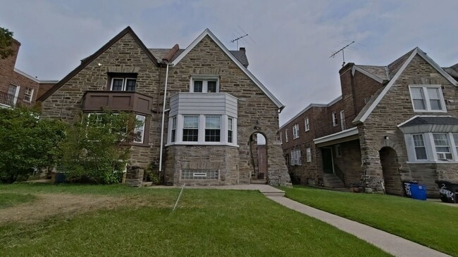 Building Photo - 1905 W Olney Ave
