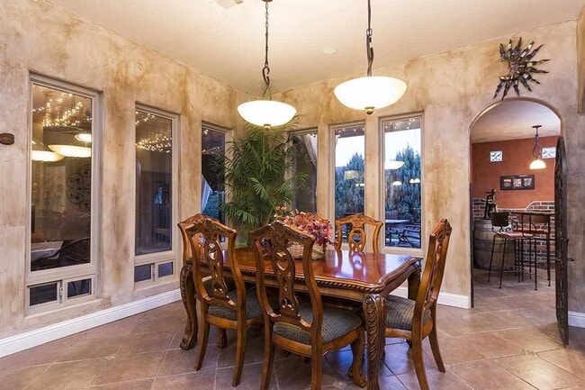 Photo - Gorgeous home in Sonoma Ranch / Pool