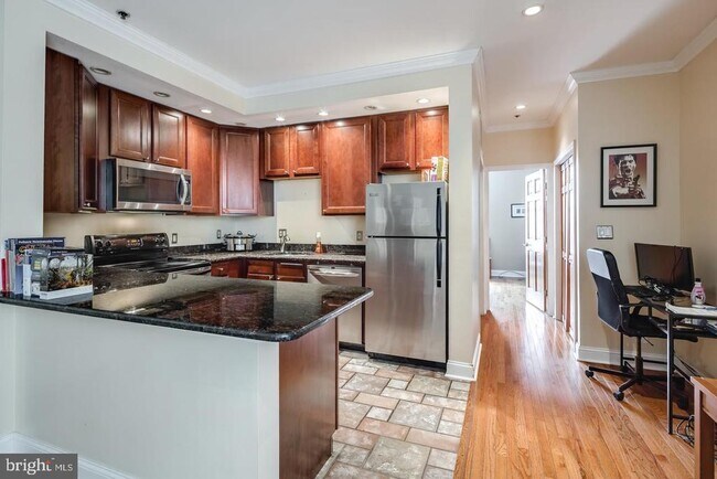 Photo - 627 N 18th St Unit 208