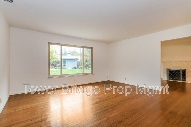 Photo - 7445 Midiron Dr