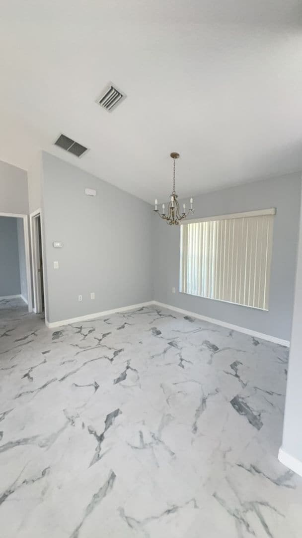 Photo - Marion Oaks