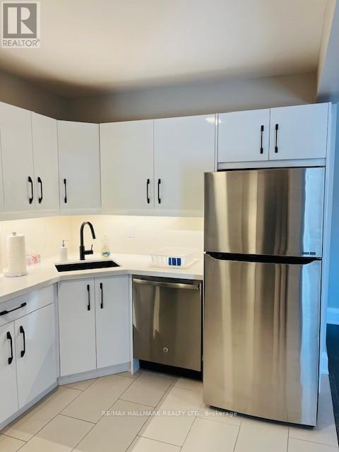 Photo - 487 Clinton St Unité 2nd Floor