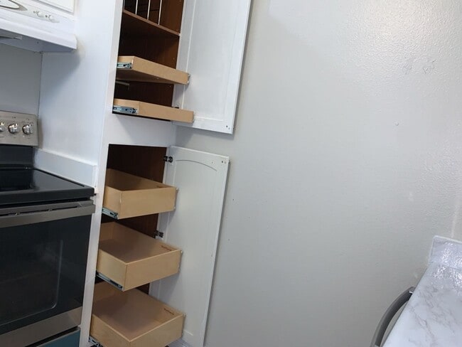 Photo - Elegant Auburn Condo 1Bd/1Ba Unit J203